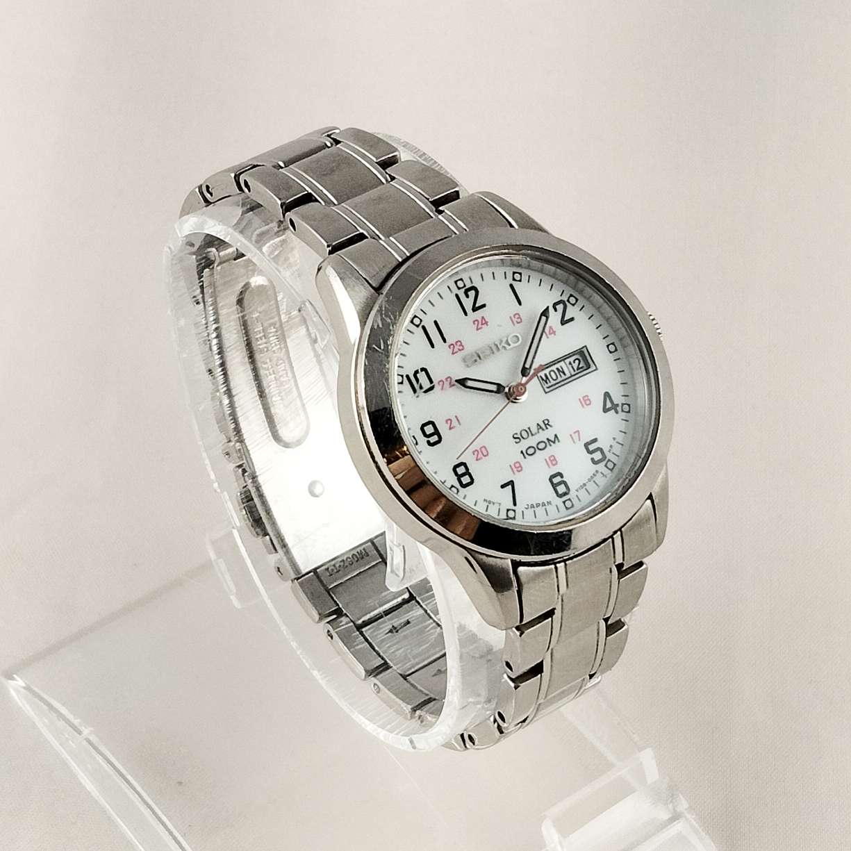 Seiko Solar Watch, White Dial, Bracelet Strap
