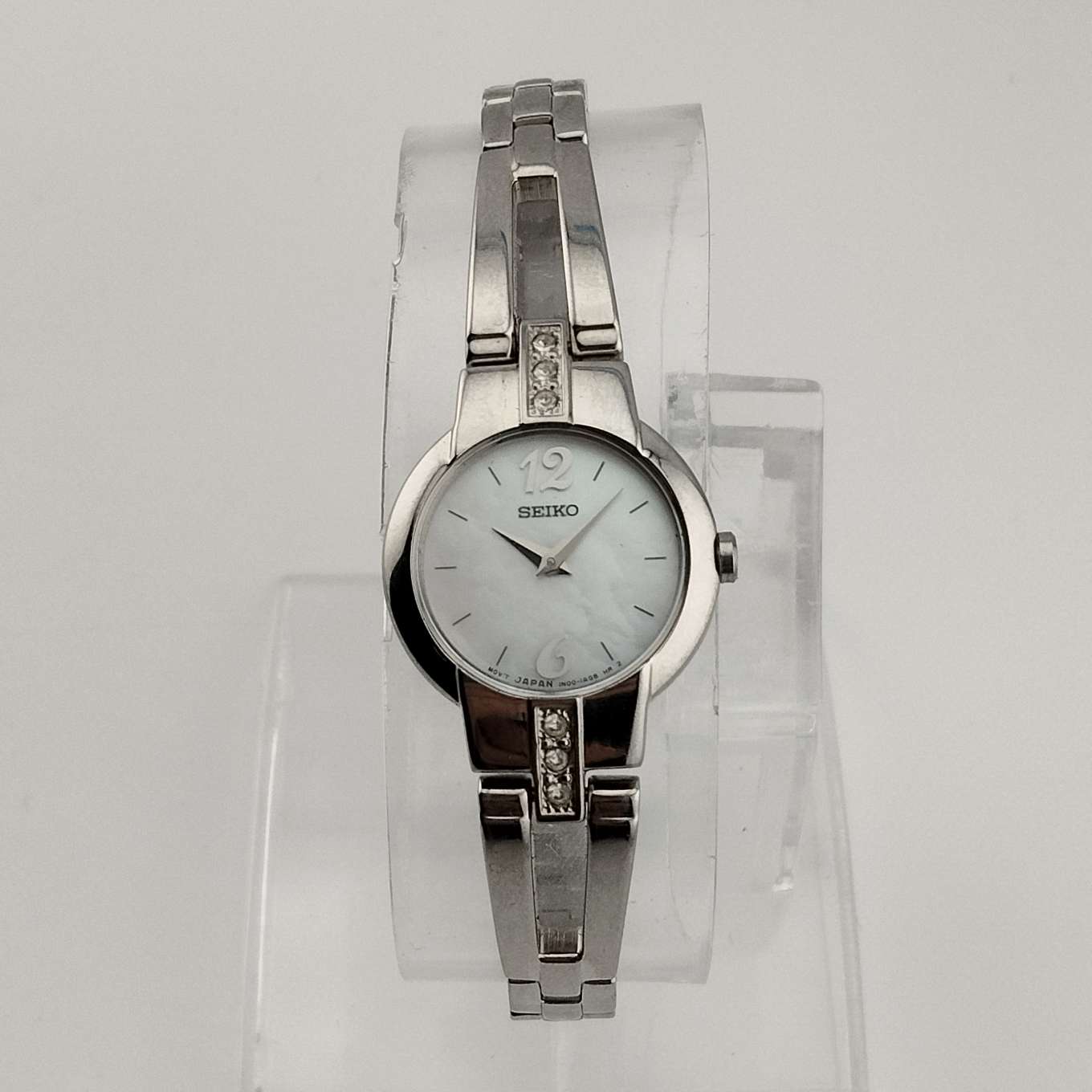 Seiko Women's Silver Tone Watch, Circular Mother of Pearl Dial, Bracelet Strap