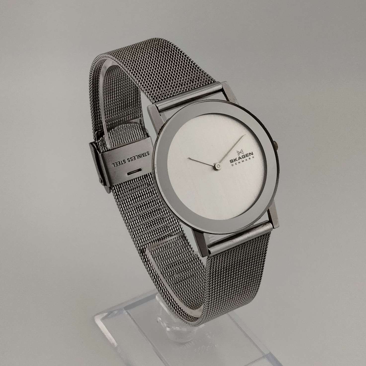 Skagen Unisex Watch, Minimalist Silver Tone Dial, Mesh Strap