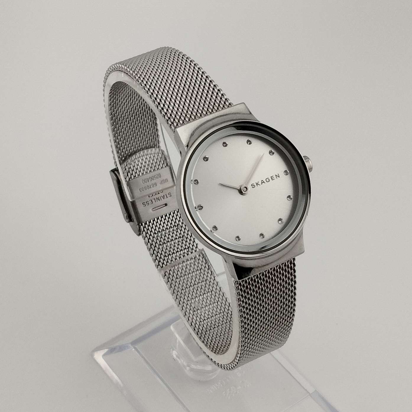 Skagen Unisex Silver Tone Watch, Jewel Hour Markers, Adjustable Mesh Strap