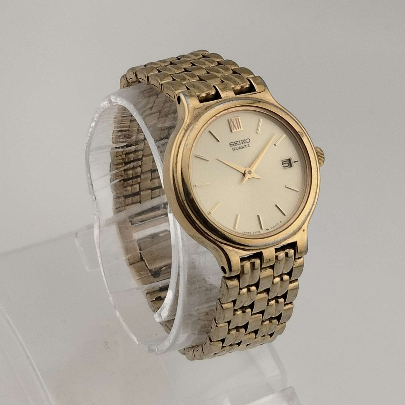 Seiko Women's Gold Tone Watch, Circular Dial, Date Window, Bracelet Strap