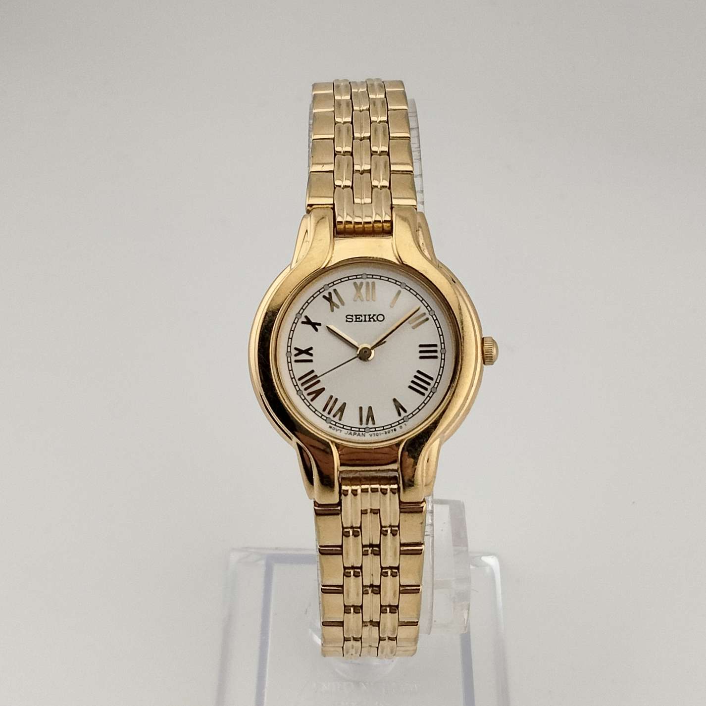 Seiko Unisex Gold Tone Watch, White Circular Dial, Bracelet Strap