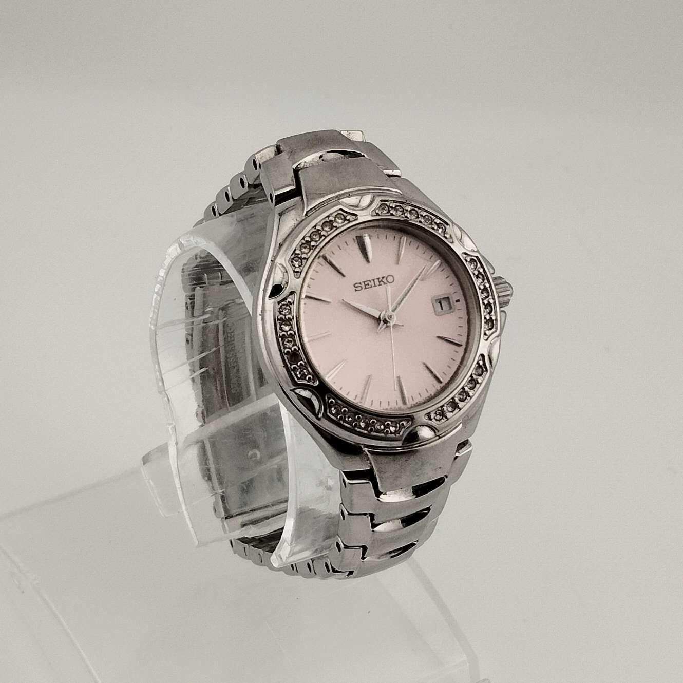 Seiko Women's Silver Tone Watch, Circular Pink Dial, Date Window, Bracelet Strap