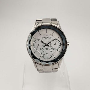 Skagen Unisex Silver Tone Watch, Round Chronograph Dial, Bracelet Strap