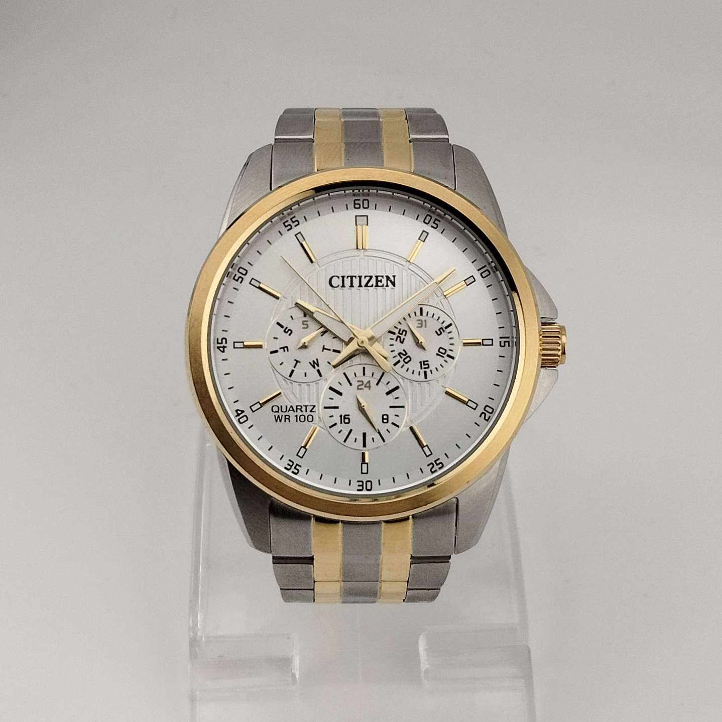 Citizen Large Men's Silver and Gold Tone Quartz Watch, Chronograph Feature, Bracelet Strap