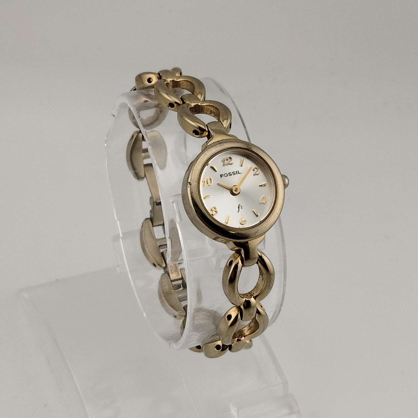 Fossil Women's Gold Tone Watch, Round Silver Dial, Link Strap