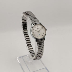 Timex Unisex Silver Tone Quartz Watch, White Circular Dial, Stretch Strap