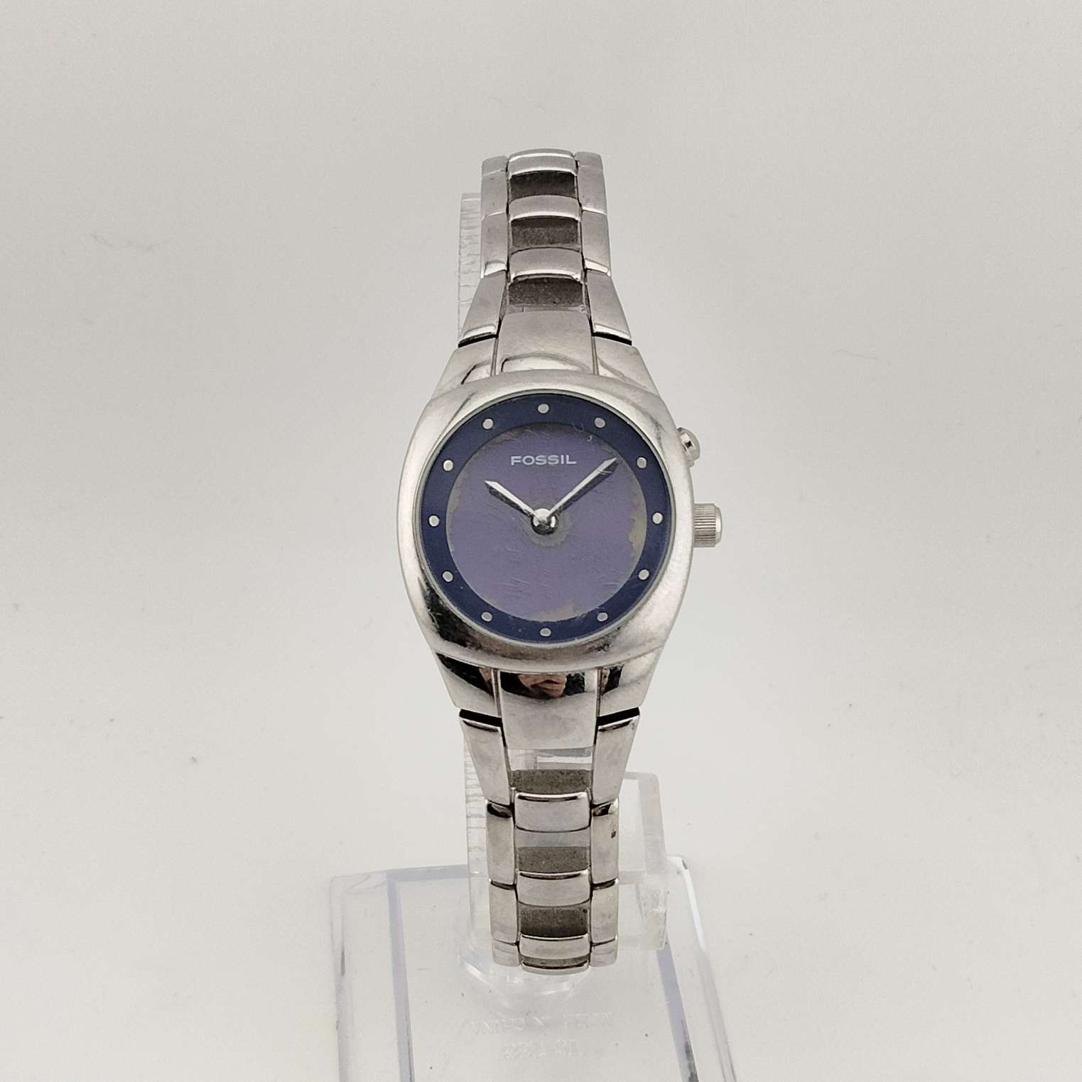 Fossil Women's Silver Tone Watch, Round Purple Dial, Link Strap