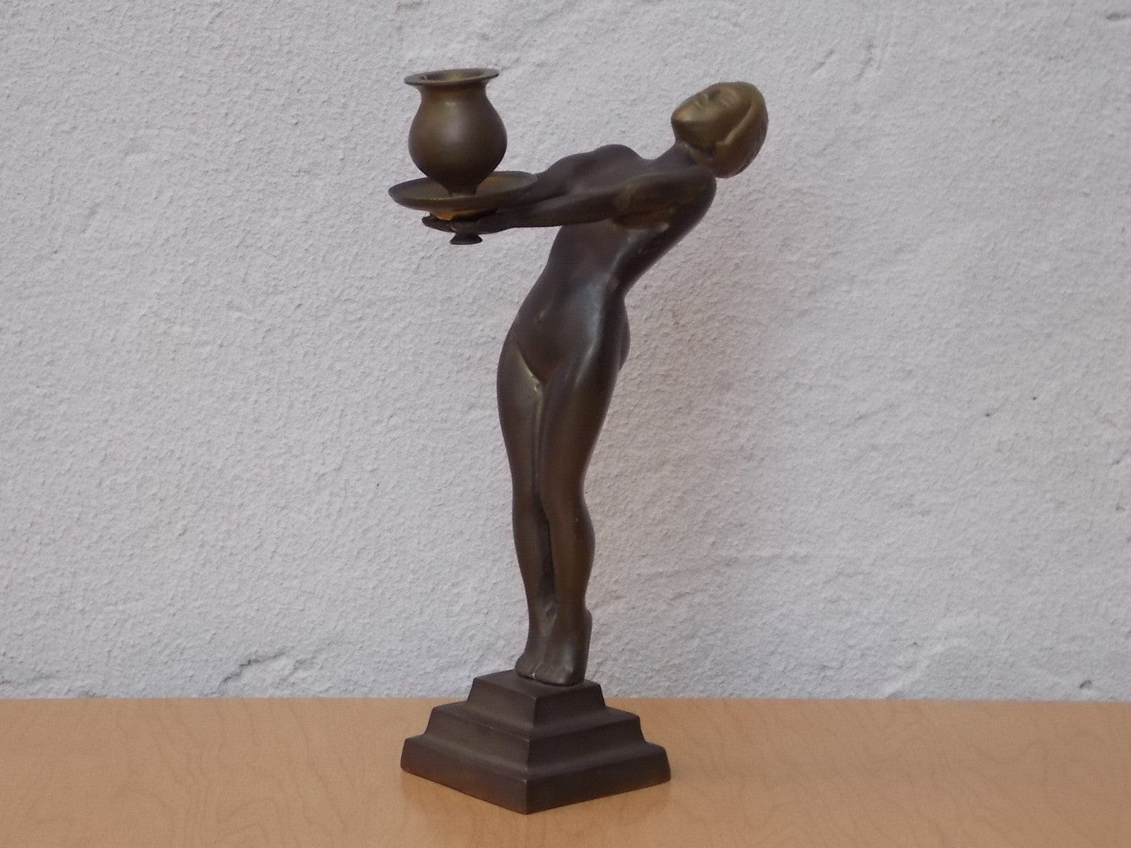 https://www.mikesmcm.com/cdn/shop/files/i-like-mike-s-mid-century-modern-accessories-art-deco-brass-nude-woman-candle-holder-16334288133_1600x.JPG?v=1690511226