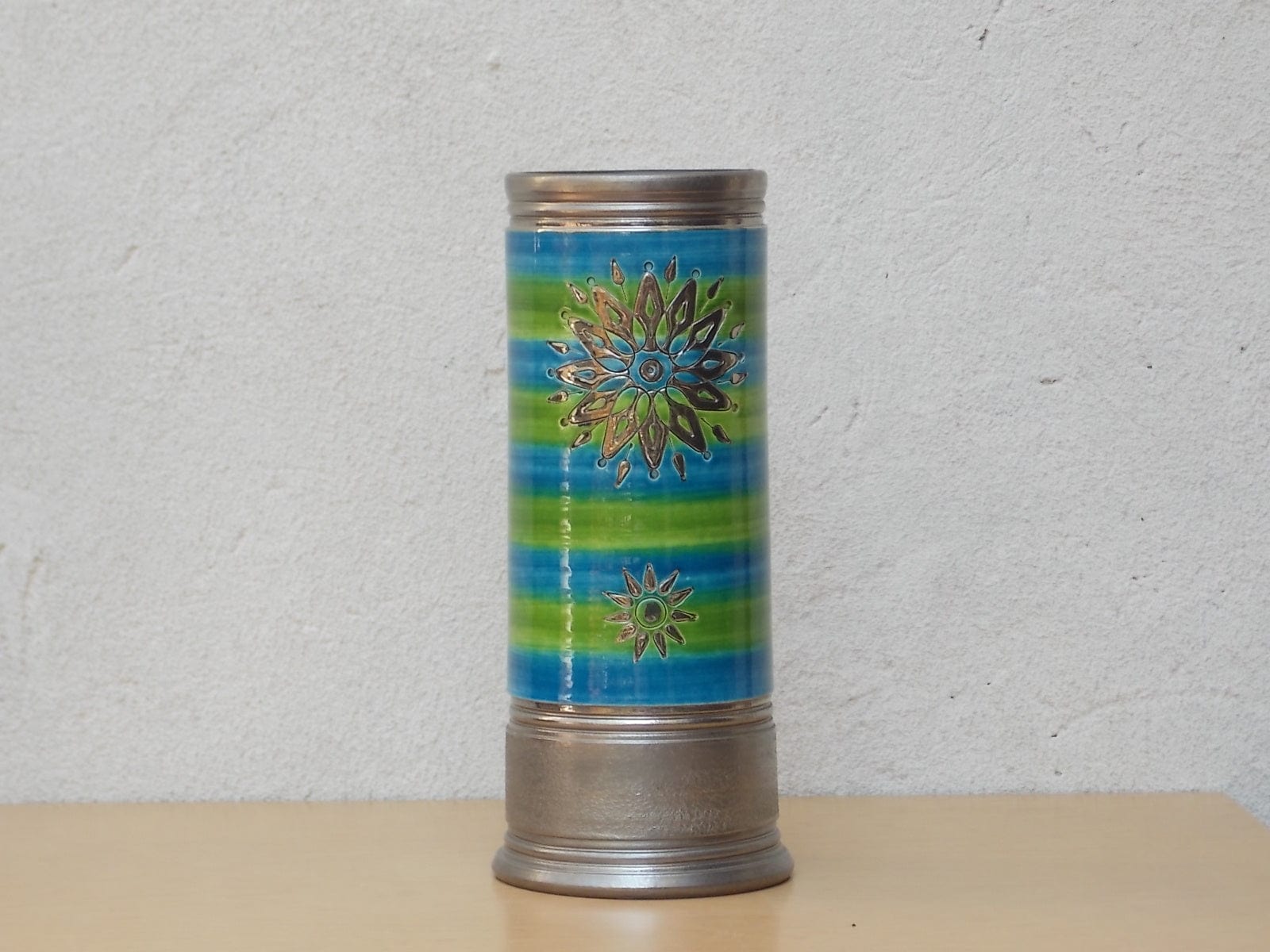 https://www.mikesmcm.com/cdn/shop/files/i-like-mike-s-mid-century-modern-vases-large-italian-blue-green-ceramic-cylinder-vase-with-silver-29073854398552_1600x.jpg?v=1690326005